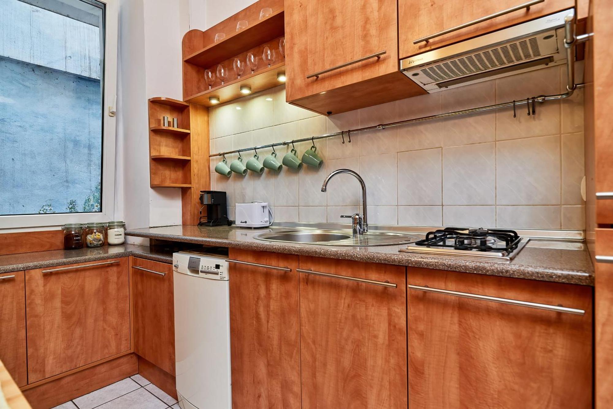 Market Square Old Town By Renters *